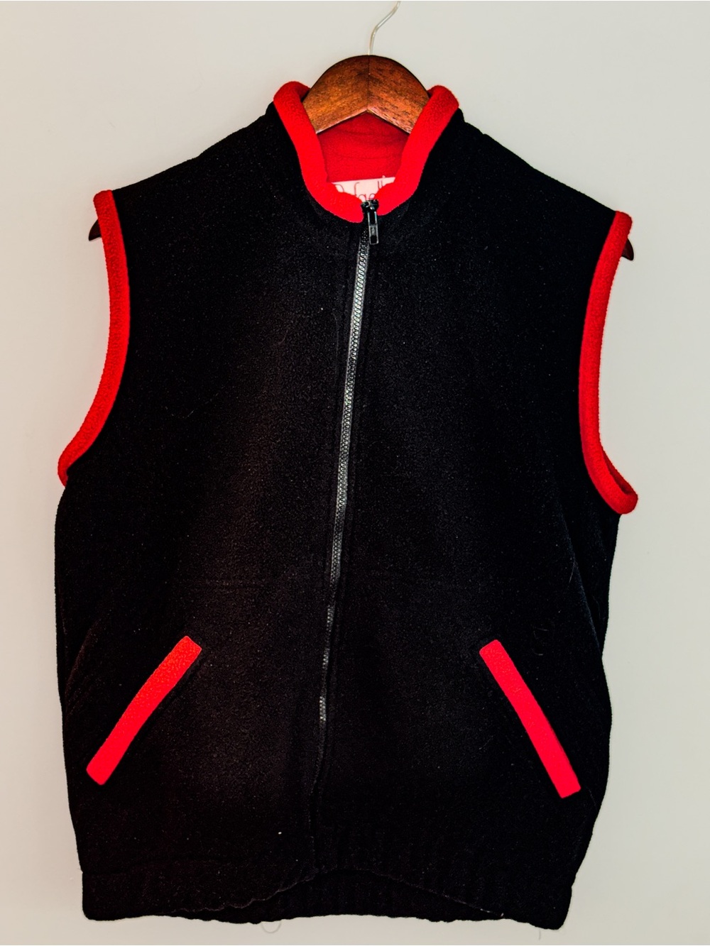 Vintage Rafaella Petites Black Red Fleece Zip Vest Womenβs SP 90s Y2K